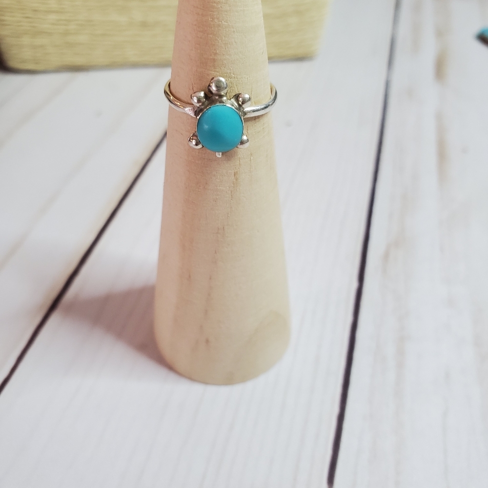 Vintage sterling turquoise turtle ring